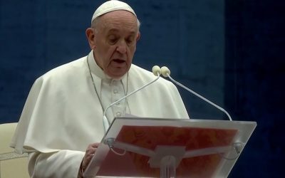 教宗方濟各特別在梵蒂岡聖伯多祿大殿前帶領普世信友祈禱 2020年3月27日