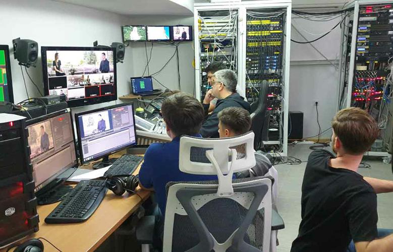 数百万观众收看2020年青年节