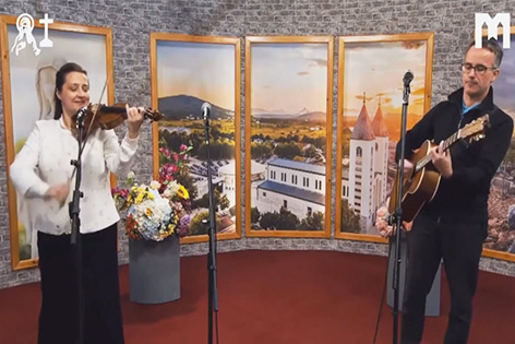 音樂: Heal me, O Lord (Melinda & Roland)