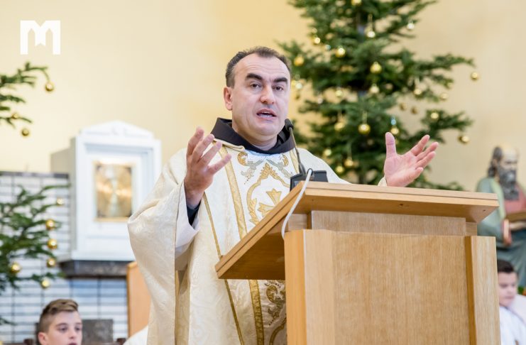 默主哥耶堂区 Marinko Šakota神父的圣诞贺词