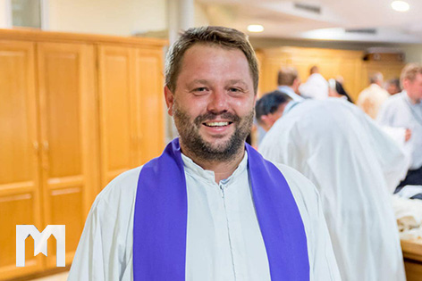 Marijan Štingl神父，出於好奇第一次來到默主哥耶