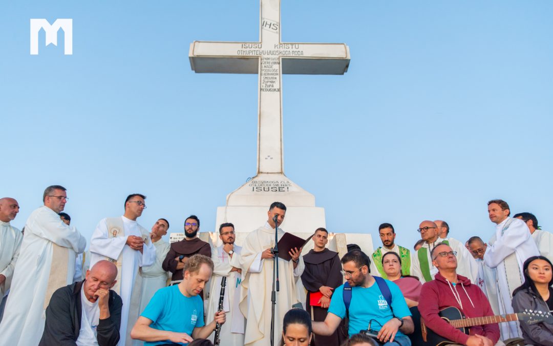 照片: 第34屆國際青年祈禱聚會 – 在十字山以彌撒聖祭結束 (2023年7月30)