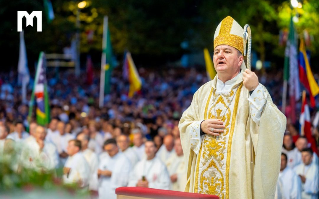 Bishop Palić主教于青年节上：活于无惧，活于喜乐，意识到耶稣正在跟随你