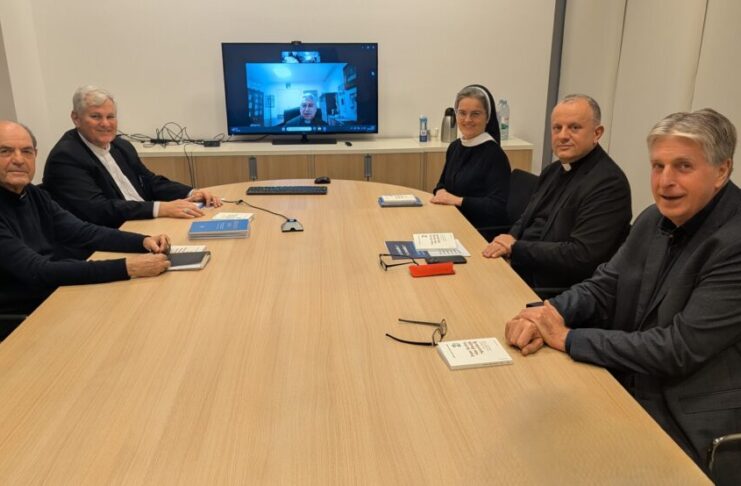 克羅地亞主教團信理委員會亦在準備一份關於默主哥耶作為靈修中心的文件