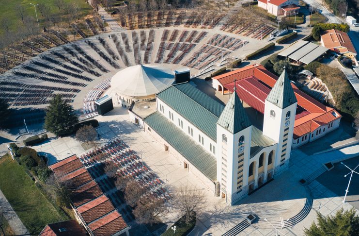 照片：默主哥耶聖雅各伯堂祝聖57週年紀念