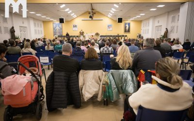 照片：已婚夫妇的灵修更新——家庭教育建立在四大支柱之上：爱、秩序、工作与祝福