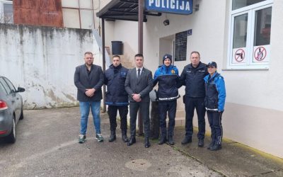 默主哥耶警察局及值班服务工作效率提升