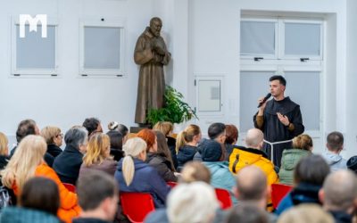 四旬期为默主哥耶堂区教友举行的灵修更新与教理讲授