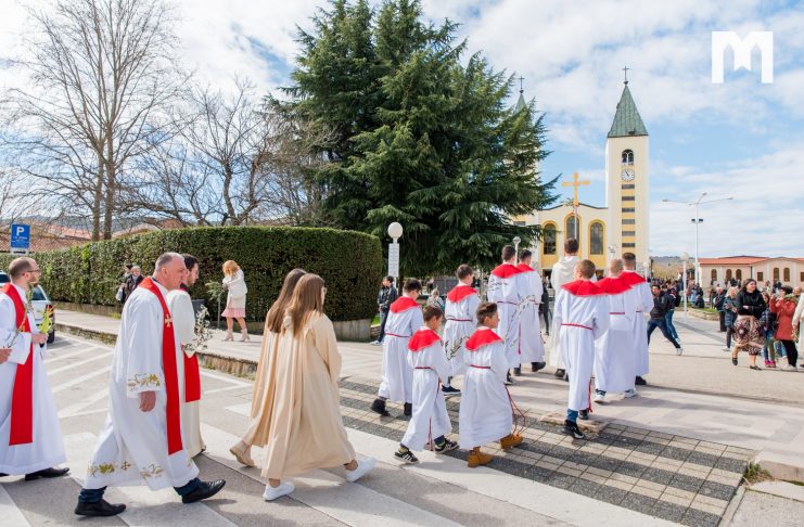 默主哥耶聖枝主日：在舊教堂地基舉行祝聖聖枝及遊行