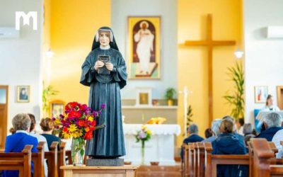 在慈悲主日上午11時，將在Šurmanci舉行彌撒