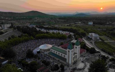 默主哥耶祈禱項目的夏令時間表