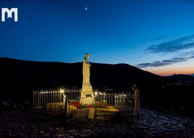 01-Sunset prayer on Apparition Hill
