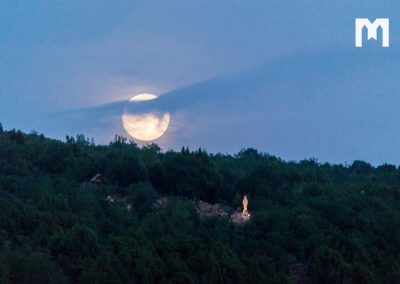 04-Apparition Hill