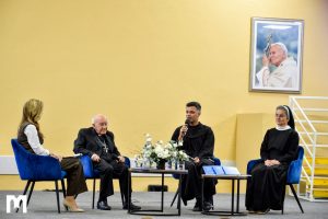 20250921-presentation-of-the-book-the-queen-of-peace-06