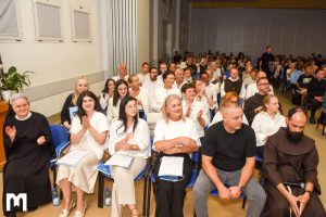 20250921-presentation-of-the-book-the-queen-of-peace-21